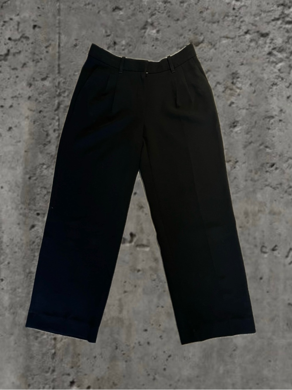 Aritzia Effortless Lo-rise Pants